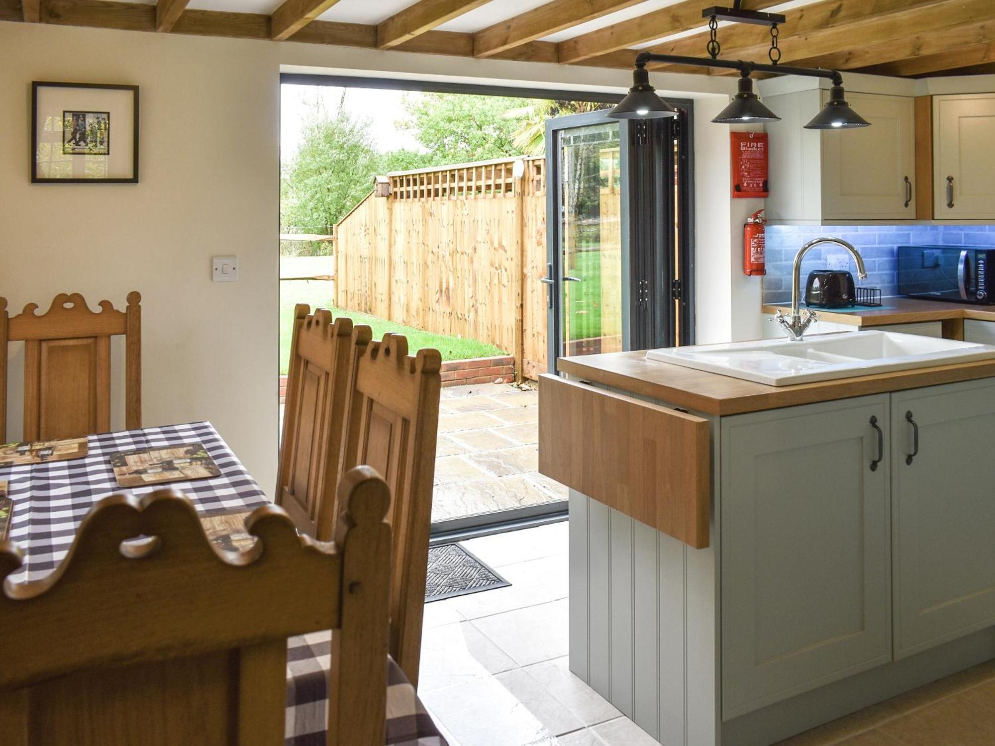 Well Cottage Itchingfield ภายนอก รูปภาพ